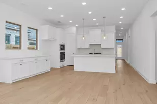 2923 Orange Leaf Dr, Fulshear, TX 77423 - Photo 2