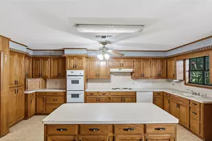 1307 Allison St, Brenham, TX 77833 - Photo 12