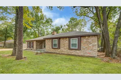 222 Ridgewood Drive, Oak Ridge North, TX 77386 - Photo 2