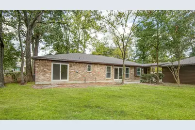 222 Ridgewood Drive, Oak Ridge North, TX 77386 - Photo 8