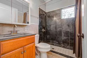 512 W Pierce St, Houston, TX 77019 - Photo 16