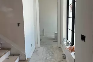 1933 Restridge Dr, Houston, TX 77055 - Photo 10