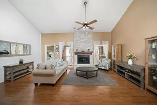 11906 Stillwater Dr, Houston, TX 77070 - Photo 4