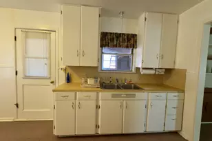 216 Burnet St, Port Lavaca, TX 77979 - Photo 2