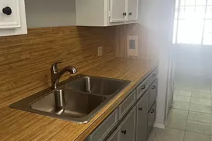 601 A&b Hickory St, Huntsville, TX 77320 - Photo 4