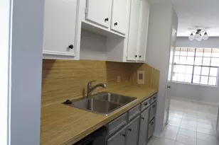 601 A&b Hickory St, Huntsville, TX 77320 - Photo 8