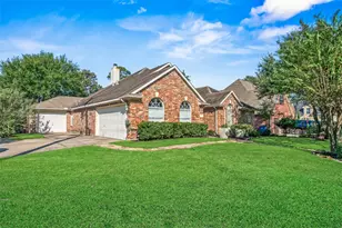 18703 Aquatic Dr, Humble, TX 77346 - Photo 2