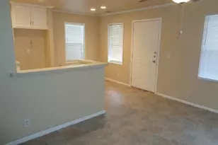 10002 Sugarvine Ln, Tomball, TX 77375 - Photo 2