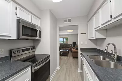 215 Post Office Street #1208, Galveston, TX 77550 - Photo 6
