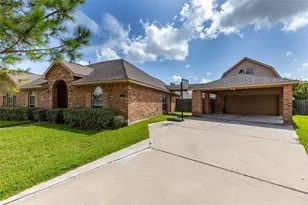 3405 Kleberg Ct, Pearland, TX 77584 - Photo 2