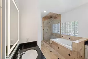 12018 McKinney Falls Ln, Sugar Land, TX 77498 - Photo 24