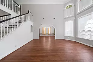 12018 McKinney Falls Ln, Sugar Land, TX 77498 - Photo 8