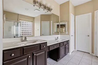 75 W Prairie Dawn Circle, The Woodlands, TX 77385 - Photo 12