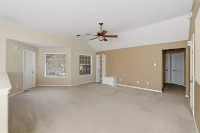 75 W Prairie Dawn Circle, The Woodlands, TX 77385 - Photo 14