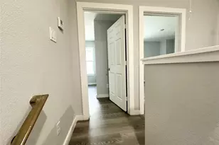 8215 Crestview Dr, Houston, TX 77028 - Photo 12