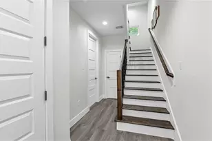 710 Link Rd, Houston, TX 77009 - Photo 8
