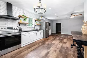 51 N Winter Creek, Cleveland, TX 77328 - Photo 14