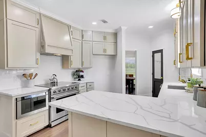 15415 Skyhawk Lane, Beach City, TX 77523 - Photo 2