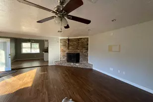 1211 Shorewood Dr, Seabrook, TX 77586 - Photo 4