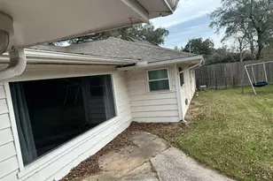 1211 Shorewood Dr, Seabrook, TX 77586 - Photo 8