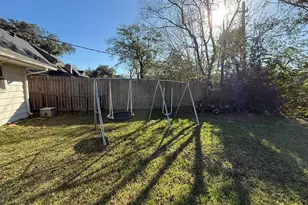 1211 Shorewood Dr, Seabrook, TX 77586 - Photo 10