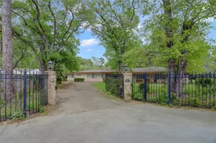 31 E Shady Ln, Houston, TX 77063 - Photo 6