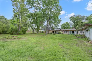 31 E Shady Ln, Houston, TX 77063 - Photo 12