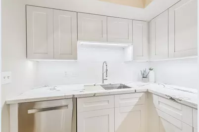 1300 Augusta Drive #24, Houston, TX 77057 - Photo 14
