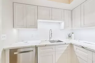 1300 Augusta Dr, Houston, TX 77057 - Photo 14