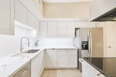 1300 Augusta Drive #24, Houston, TX 77057 - Photo 10