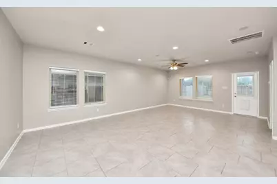 5646 Pleasant Falls Drive, Richmond, TX 77407 - Photo 14