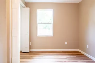 134 E Bernard Street, Clute, TX 77531 - Photo 20