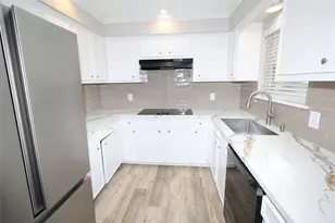 3019 Jenny Dr, Sugar Land, TX 77479 - Photo 8