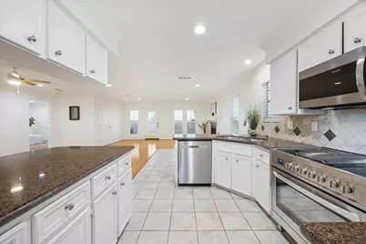 1526 Bay Meadows Drive, Galveston, TX 77554 - Photo 4