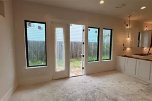 3516 Harvest Dance Dr, Houston, TX 77008 - Photo 4