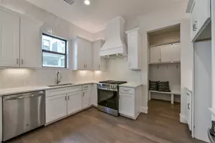 3516 Harvest Dance Dr, Houston, TX 77008 - Photo 10