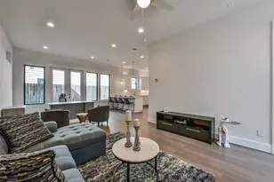 3516 Harvest Dance Dr, Houston, TX 77008 - Photo 12
