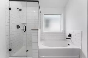 15806 Narrow Leaf Ln, Montgomery, TX 77316 - Photo 30