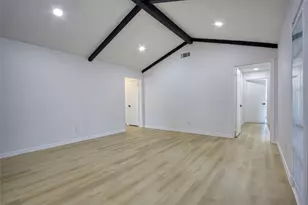 9703 Guest St, Houston, TX 77078 - Photo 8