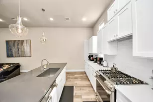 5922 Val Verde St, Houston, TX 77057 - Photo 18