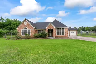 17623 Kings Ct, Cypress, TX 77429 - Photo 2
