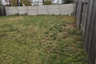 9219 Velasco Hls Dr, Baytown, TX 77521 - Photo 16