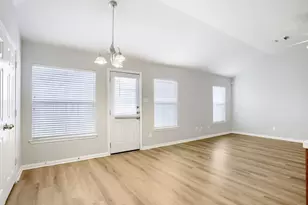20006 Sterling Falls Dr, Katy, TX 77449 - Photo 10