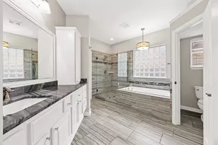 6 Villa Canyon Pl, The Woodlands, TX 77382 - Photo 14