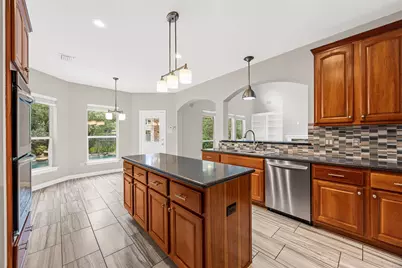 6 Villa Canyon Place, The Woodlands, TX 77382 - Photo 20