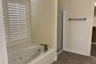 1222 Seamist Dr, Houston, TX 77008 - Photo 8