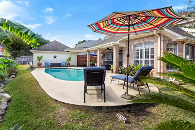 111 Casual Shore Court, League City, TX 77573 - Photo 2