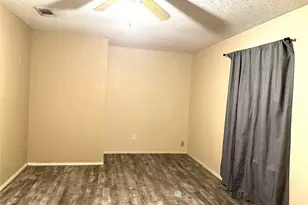 614 Live Oak Dr, Stafford, TX 77477 - Photo 2