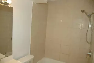 10327 Huntington Pl Dr, Houston, TX 77099 - Photo 10