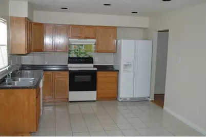 10327 Huntington Place Drive #327, Houston, TX 77099 - Photo 2